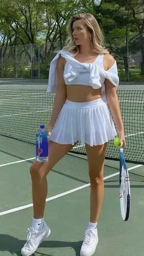 pleated tennis skirt outfits