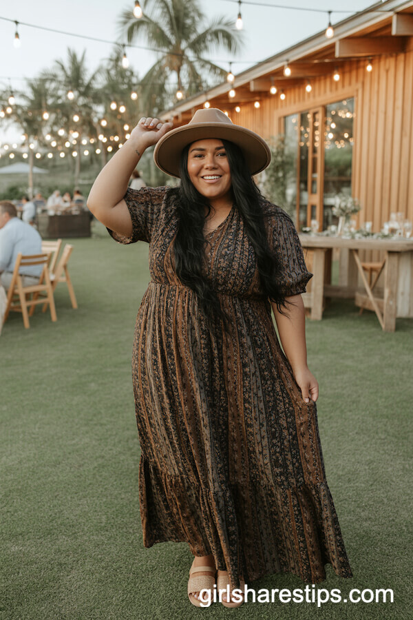 Boho-Style Earth-Tone Maxi Dress