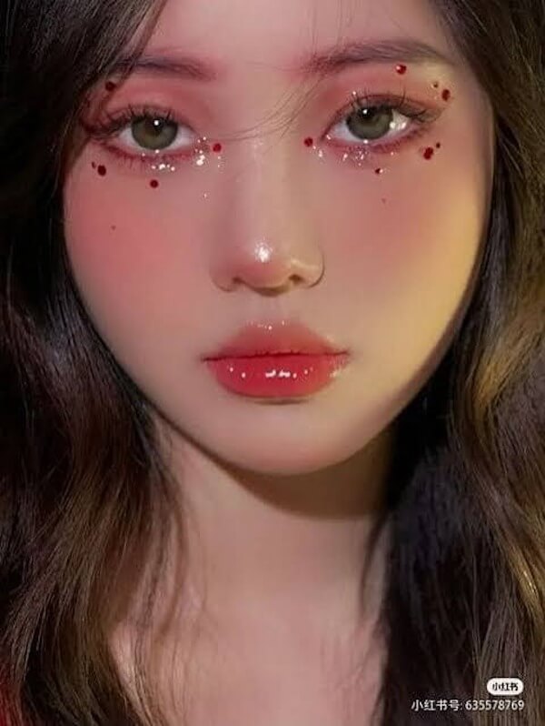 Red Glitter Tears Holiday Makeup