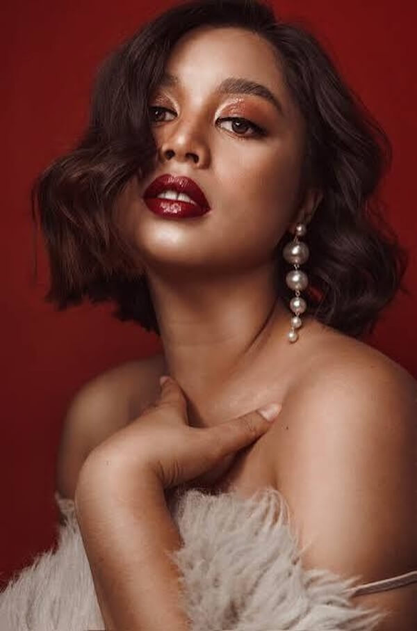 Classic Deep Red Christmas Glam