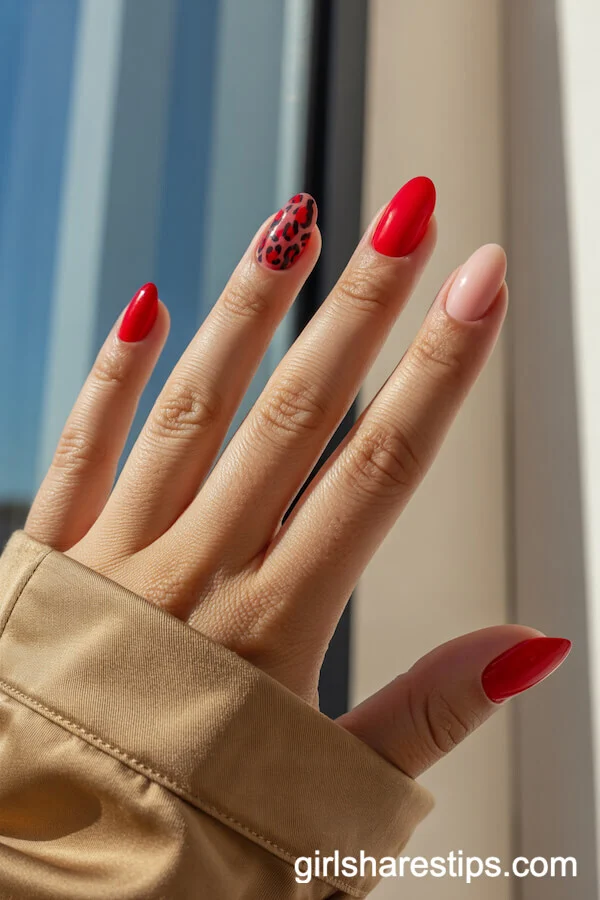 Red Leopard Print Accent Round Nails