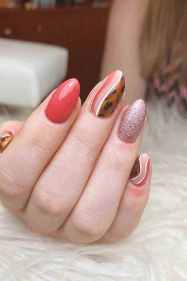 Red Tortoise Shell and Pink Swirl Nails