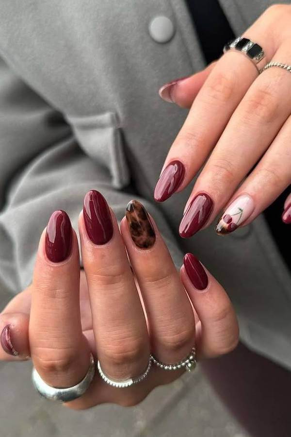 Burgundy and Tortoise Shell Accent Nails