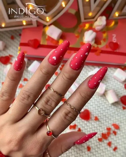 red Valentines Day nails ideas