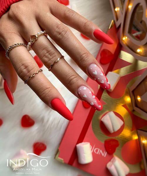 red Valentines Day nails ideas