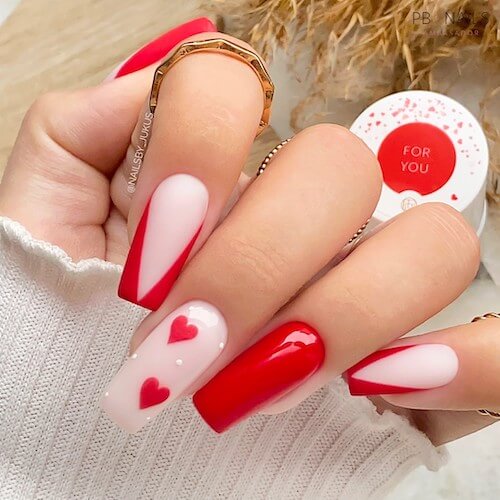 red Valentines Day nails ideas