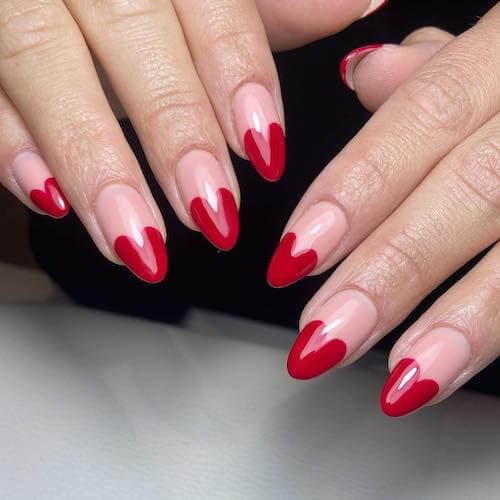 red Valentines Day nails ideas