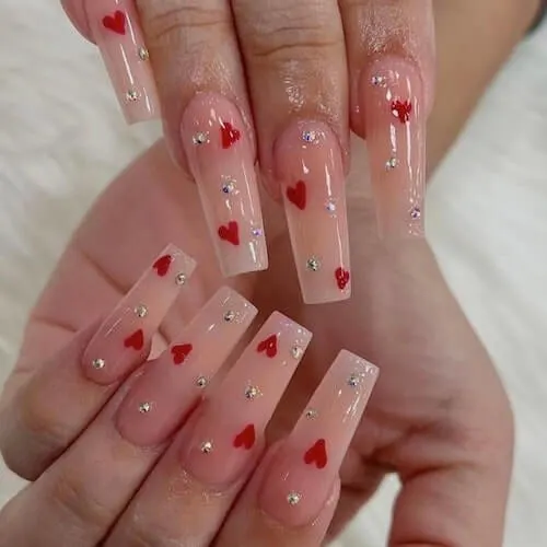 red Valentines Day nails ideas