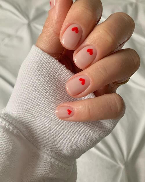 red Valentines Day nails ideas