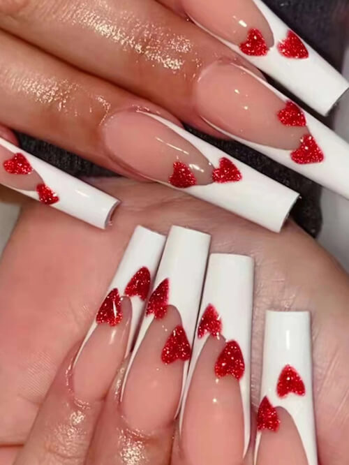 red Valentines Day nails ideas