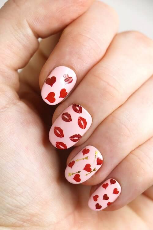 red Valentines Day nails ideas