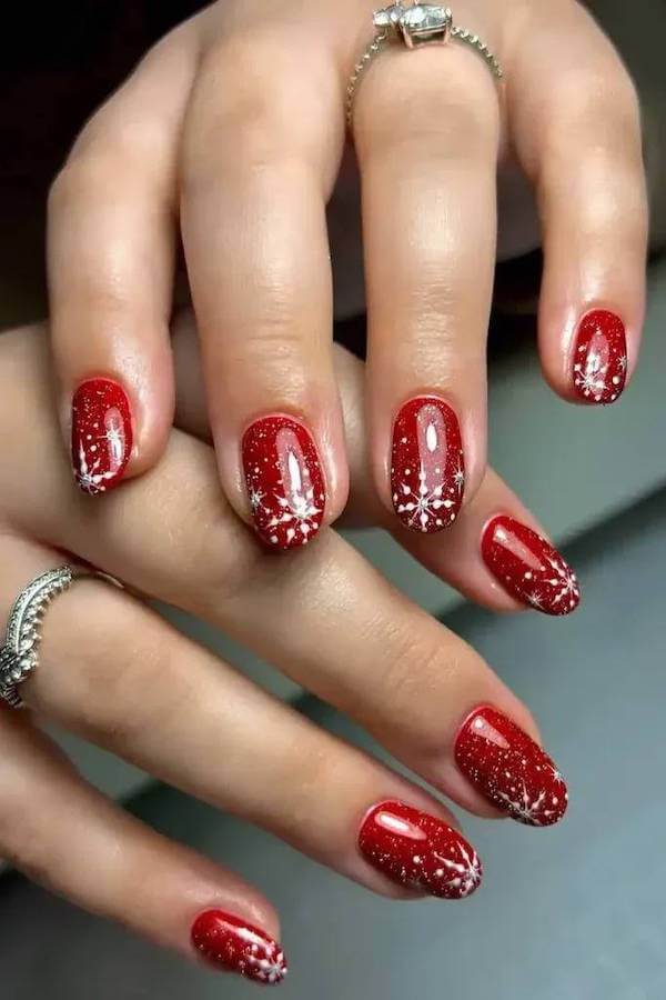 Sparkling Red Snowflake Winter Nails