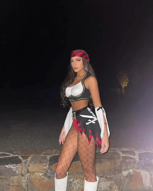sexy Halloween costumes for women