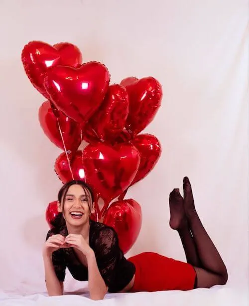 sexy Valentines Day photoshoot ideas