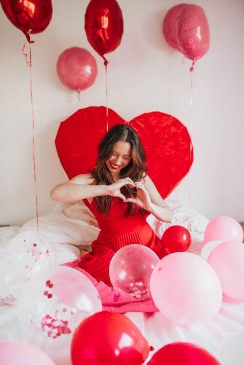 sexy Valentines Day photoshoot ideas