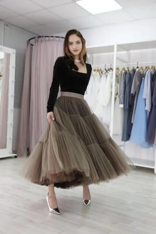 shirts to wear with tulle skirt