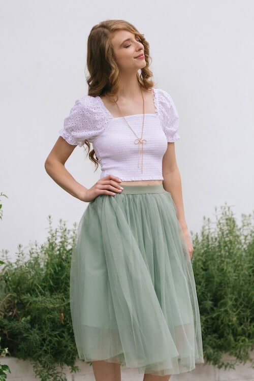 shirts to wear with tulle skirt