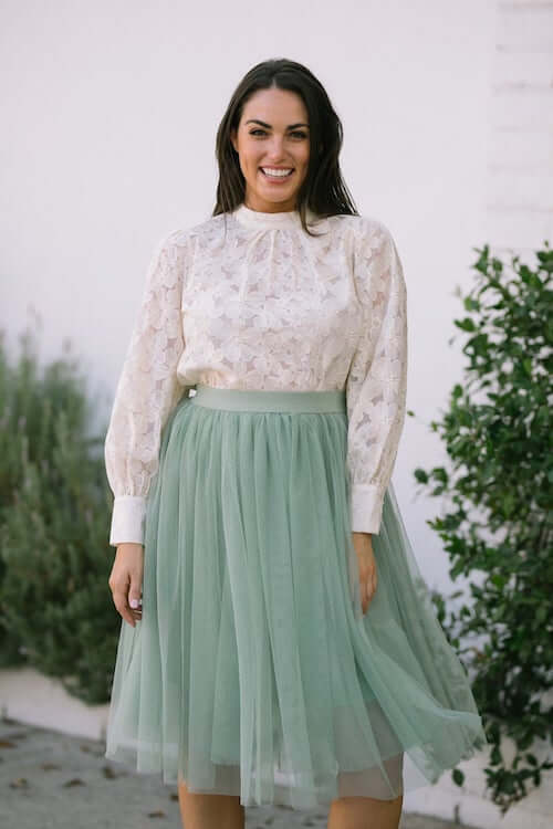 shirts to wear with tulle skirt