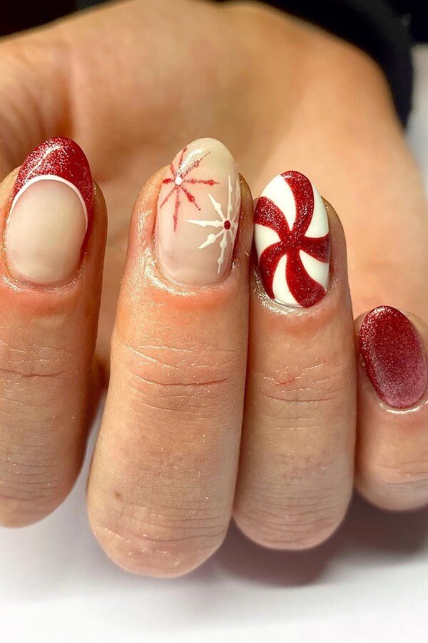 short Christmas nails