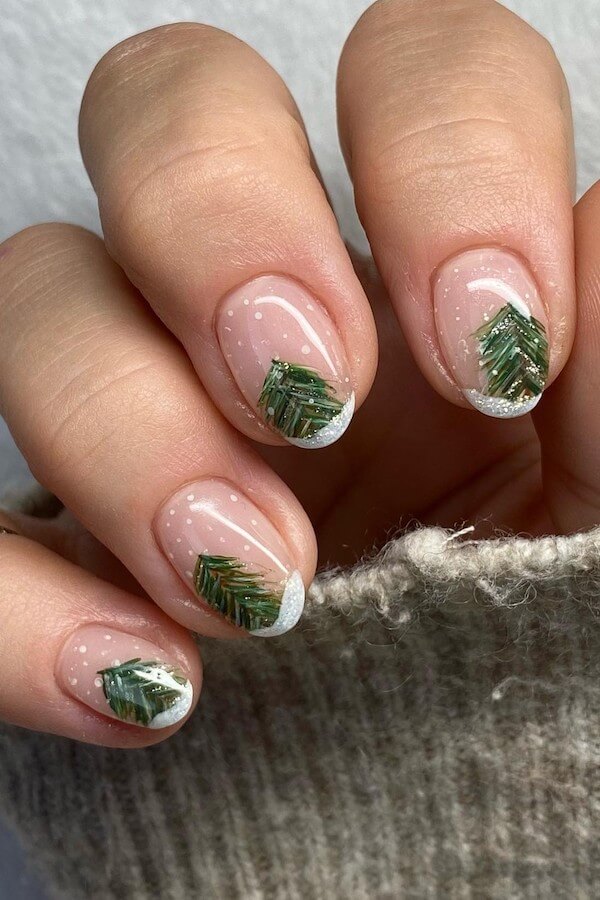 short Christmas nails