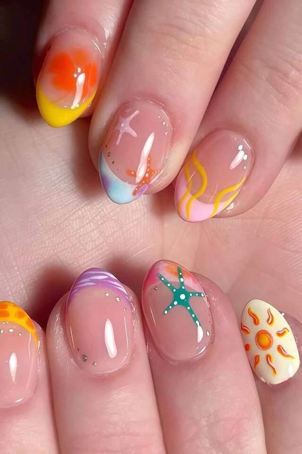 Tropical Sea-Inspired Nails