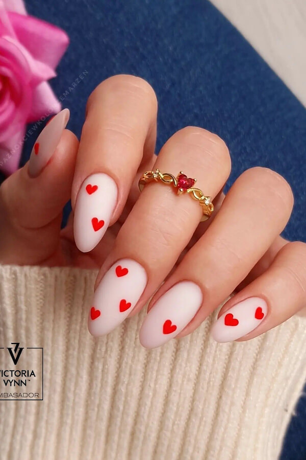 short Valentines Day nails