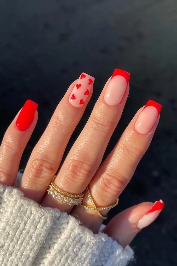 short Valentines Day nails