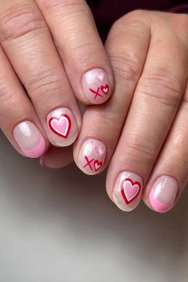 short Valentines Day nails