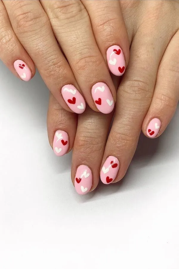 short Valentines Day nails