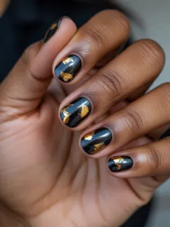 short black nails