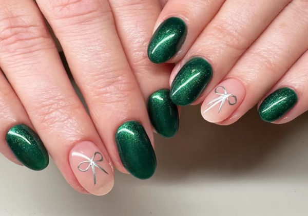 Green Cat Eye Short Nails with Silver Bows