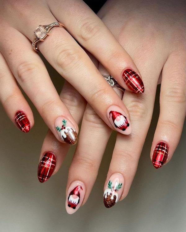 Festive Plaid Holiday Character Short Nails