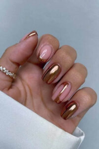 50+ Short Graduation Nails That Will Make Your Day Unforgettable ...