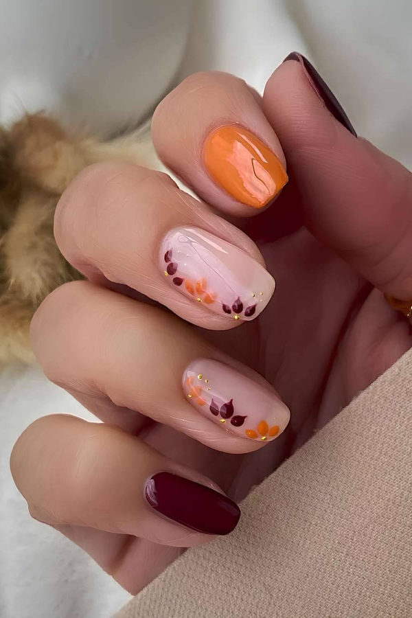 Cozy Fall Leaves Short Nails