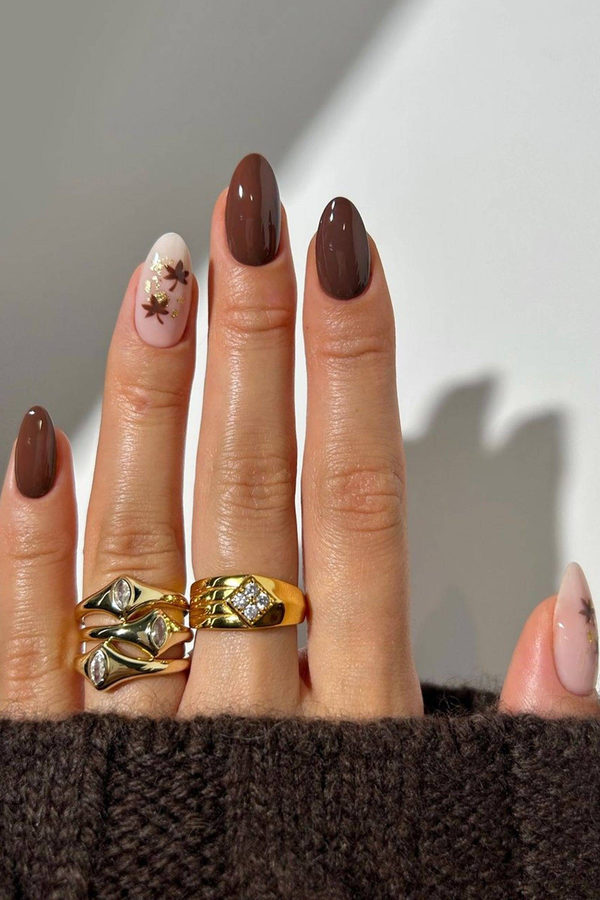 Brown Maple Leaf November Nail Ideas