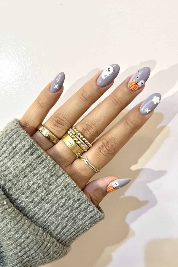 Pumpkin and Daisy Short Halloween October Nails