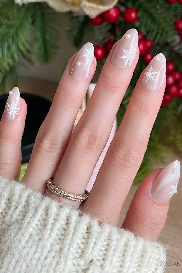 Nude Snowflake Detail Nails