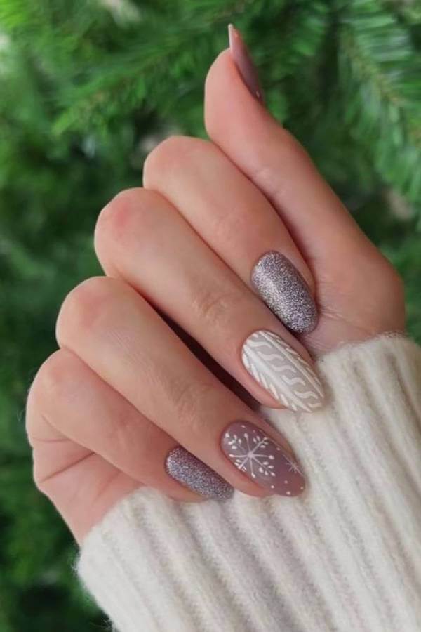 Cozy Cable Knit Snowflake Nails