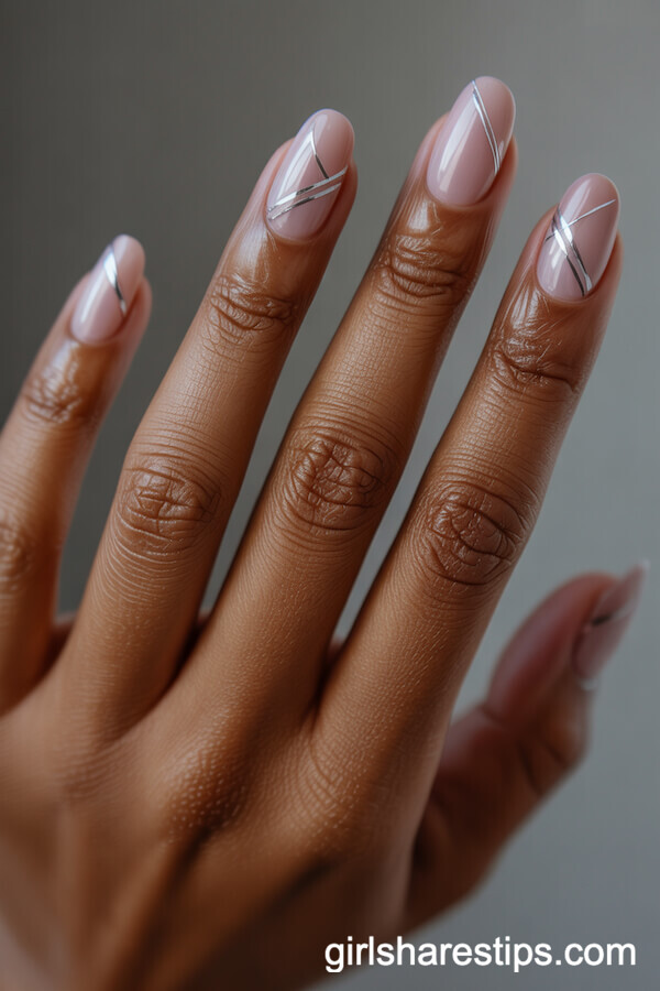 Soft Mauve Short Squoval Nails with Silver Geometric Accents