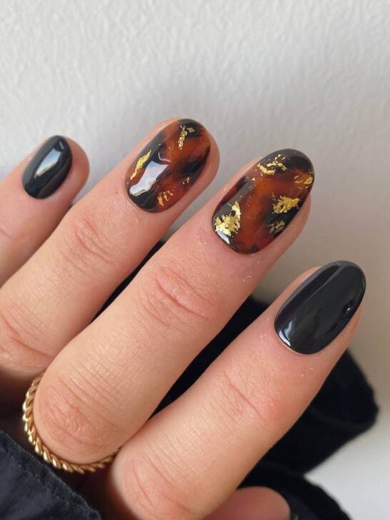 31 Stunning Short Tortoise Shell Nails You&rsquo;ll Absolutely Love