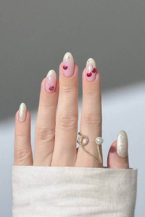 short Valentines Day nails designs