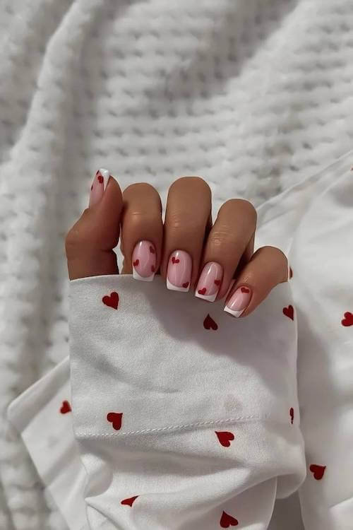 short Valentines Day nails designs
