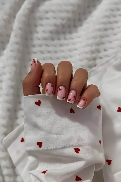 short Valentines Day nails designs