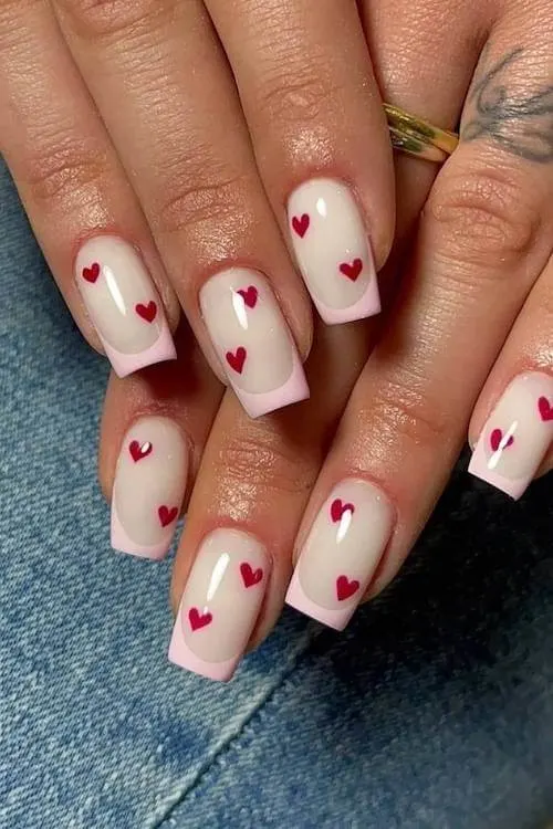 short Valentines Day nails designs