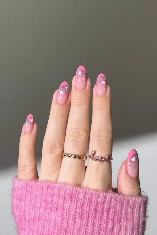 short Valentines Day nails designs