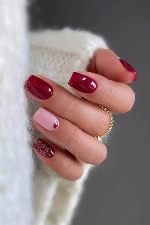 short Valentines Day nails designs