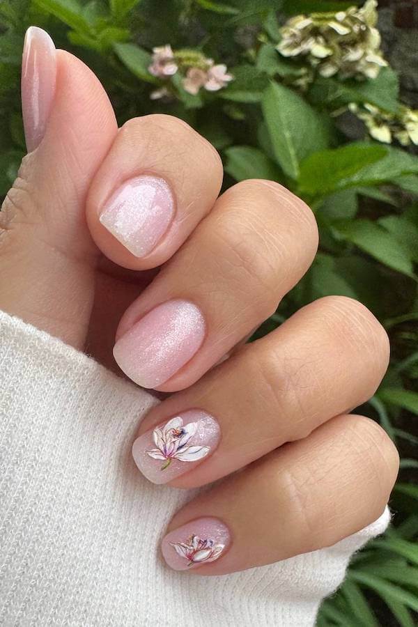 Soft Pink Floral Nails