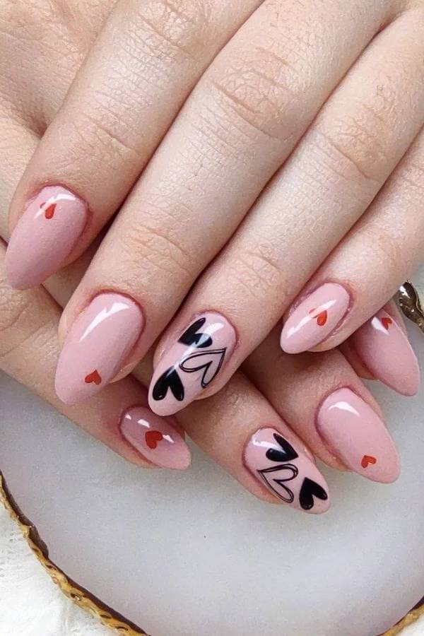Modern Heart Accent Nails