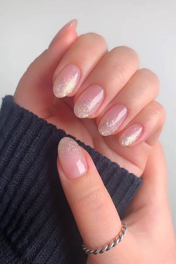 Glitter Ombre Wedding Guest Nails