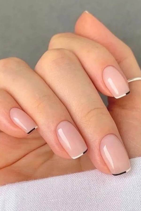 Minimal Black French Tip Short Nails